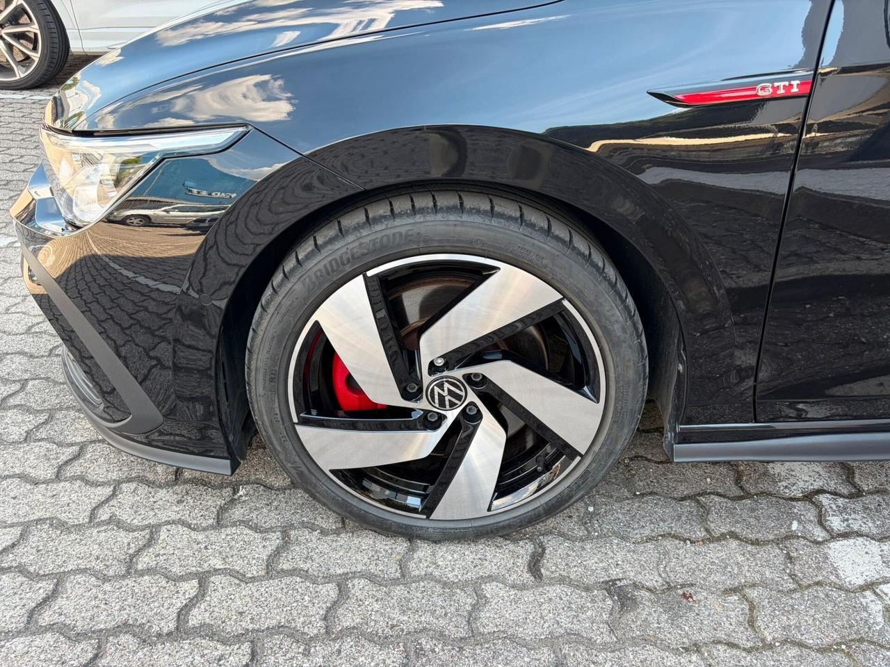 Volkswagen Golf GTI 2.0 tsi 245cv dsg