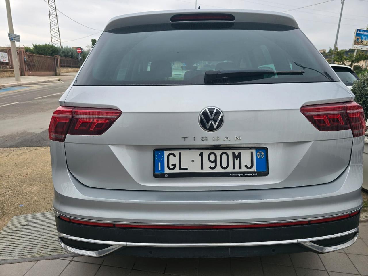 Volkswagen Tiguan 2.0 TDI 150 CV SCR DSG R-Line