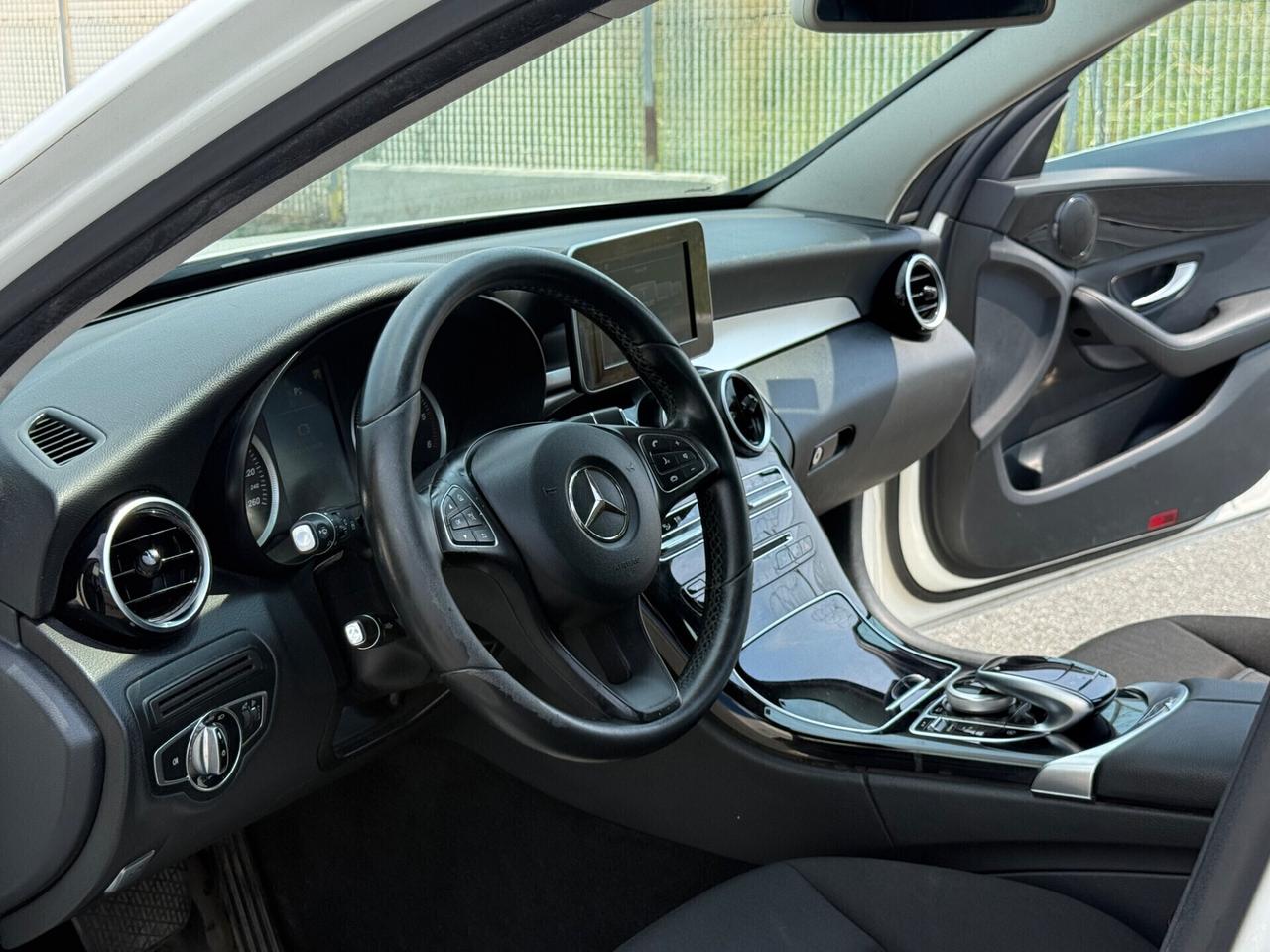 Mercedes-benz C 180 d Automatica-NAVI-PERMUTABILE