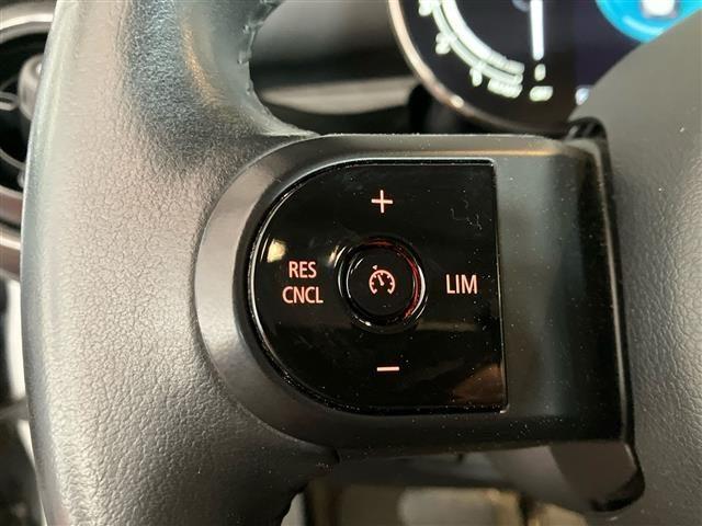 MINI Mini 5 Porte 1.5 Twin Power Turbo Cooper Essential
