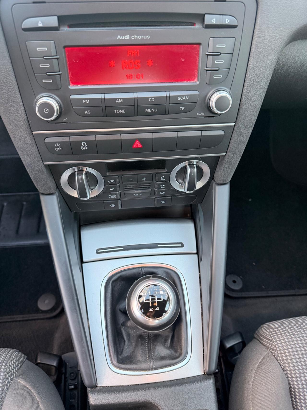Audi A3 1.6 TDI 105 CV CR S tr. Ambiente