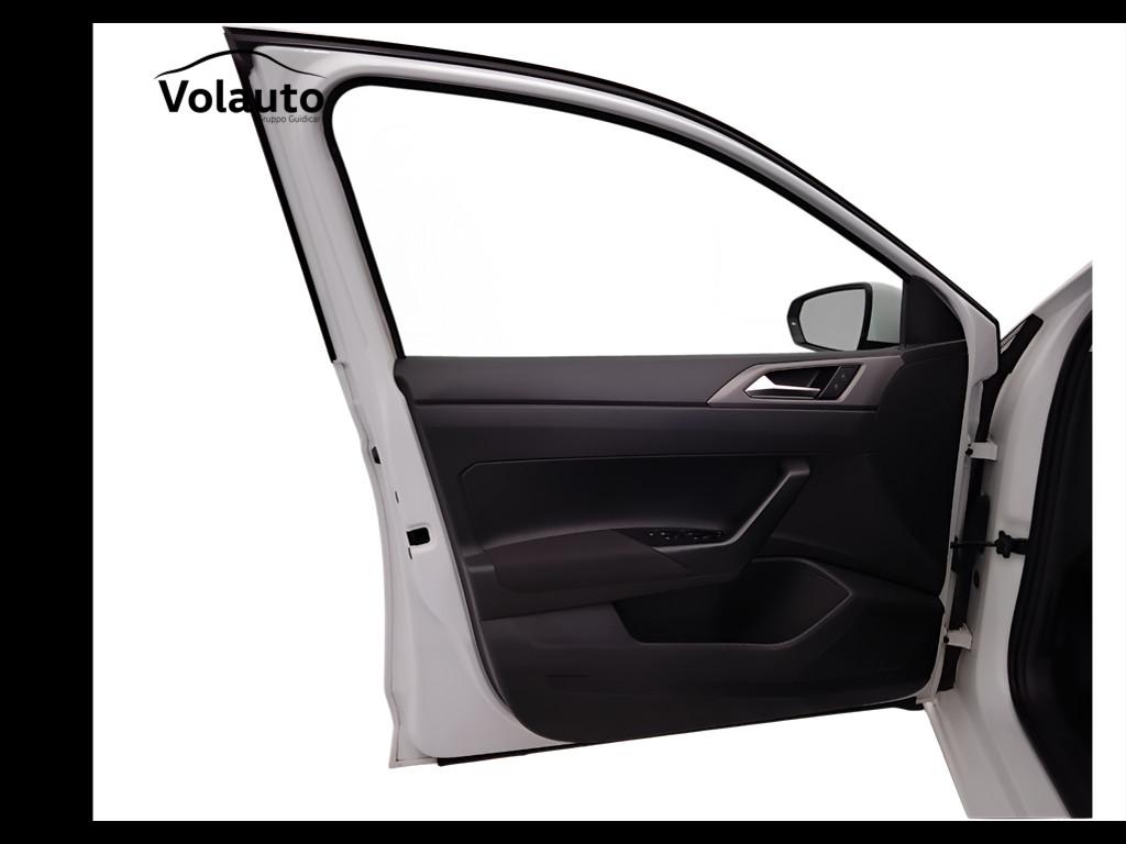 VOLKSWAGEN Polo VI 2017 - Polo 5p 1.0 tgi Comfortline 90cv my19