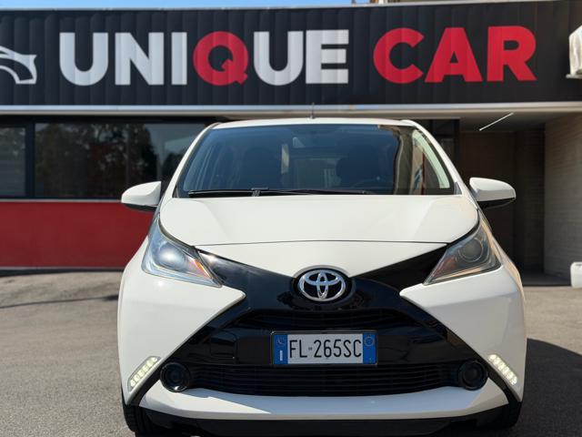 TOYOTA Aygo 1.0 VVT-i 69 CV x-business MMT (NESSUN VINCOLO)