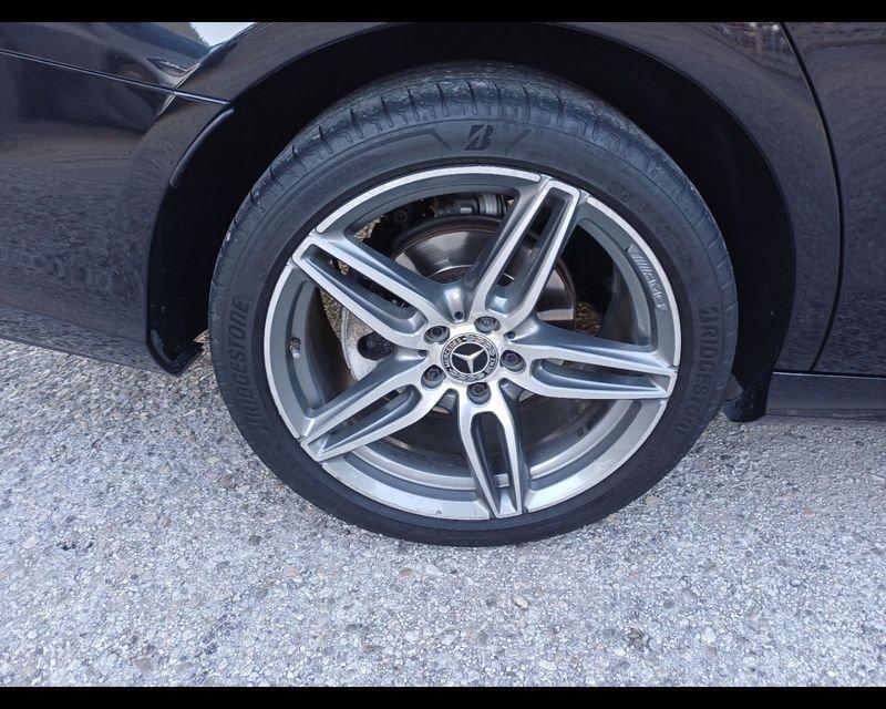 Mercedes-Benz Classe E E 220d 4Matic Premium