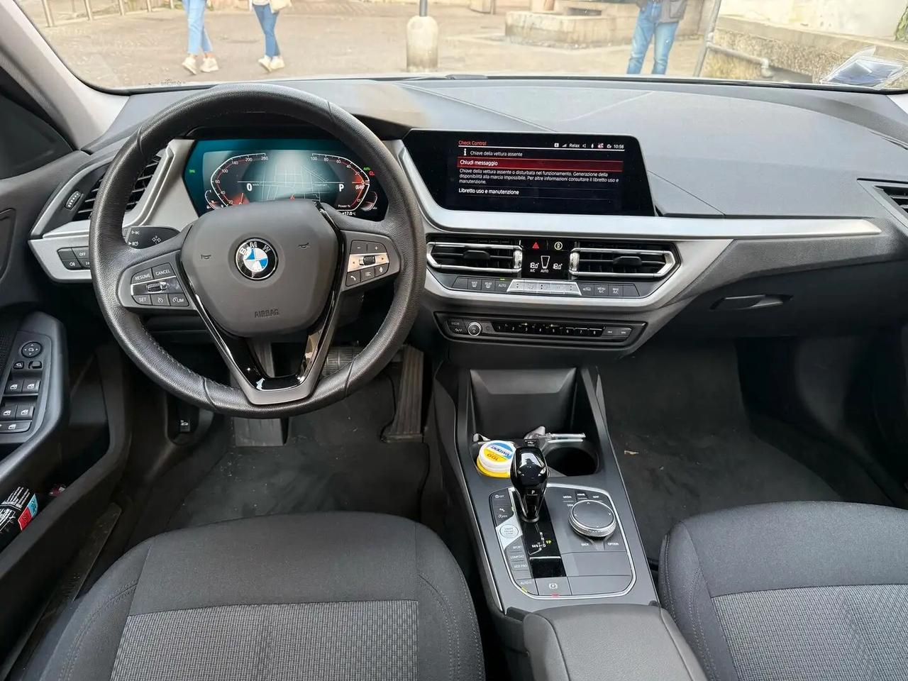 Bmw 118 118i 5p. Business Advantage