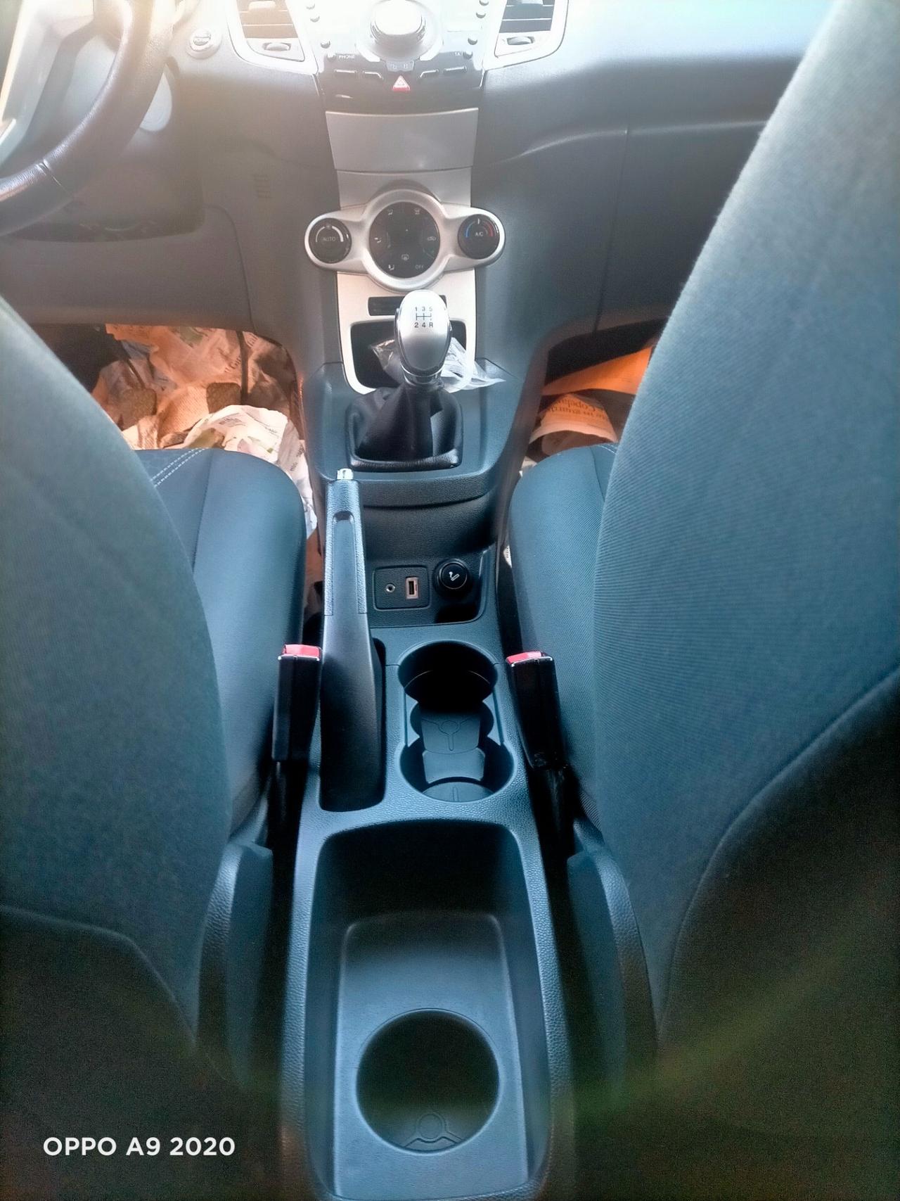 Ford Fiesta 1.4 TDCi 70CV 5 porte Titanium