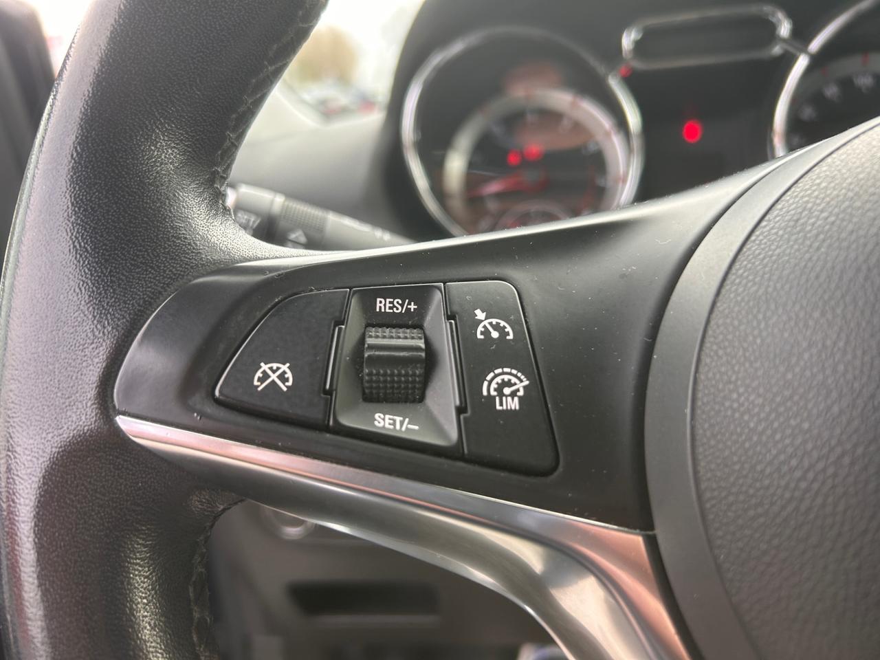 Opel Adam 1.4 Glam 87cv