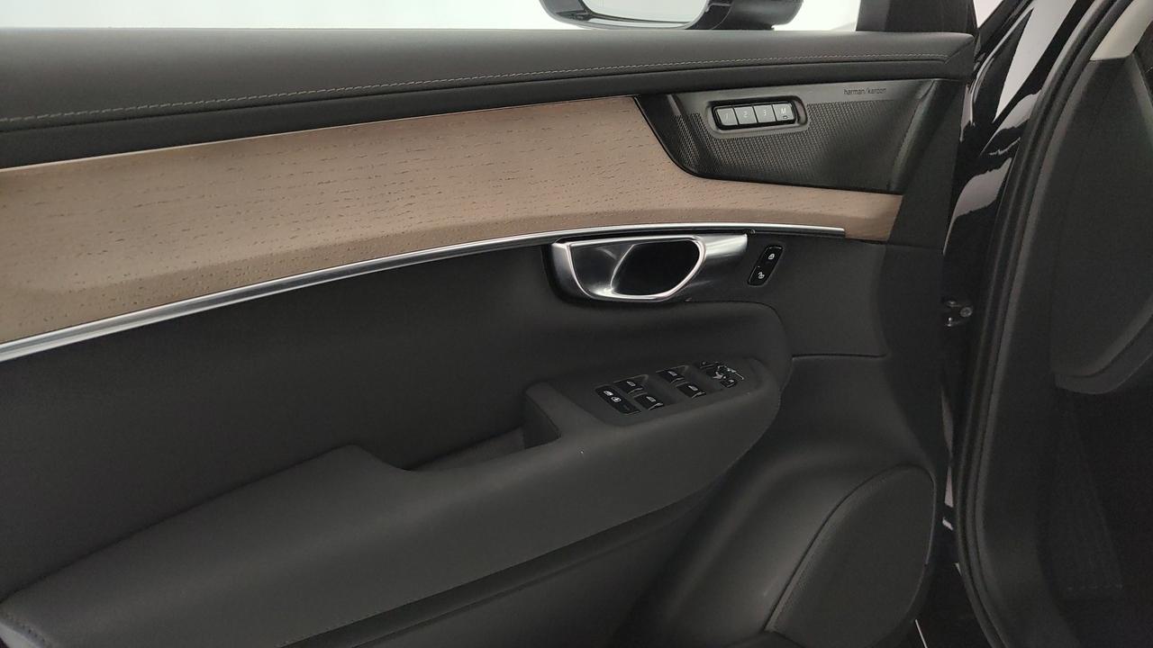 VOLVO XC90 2.0 b5 Plus Bright awd 7p.ti auto