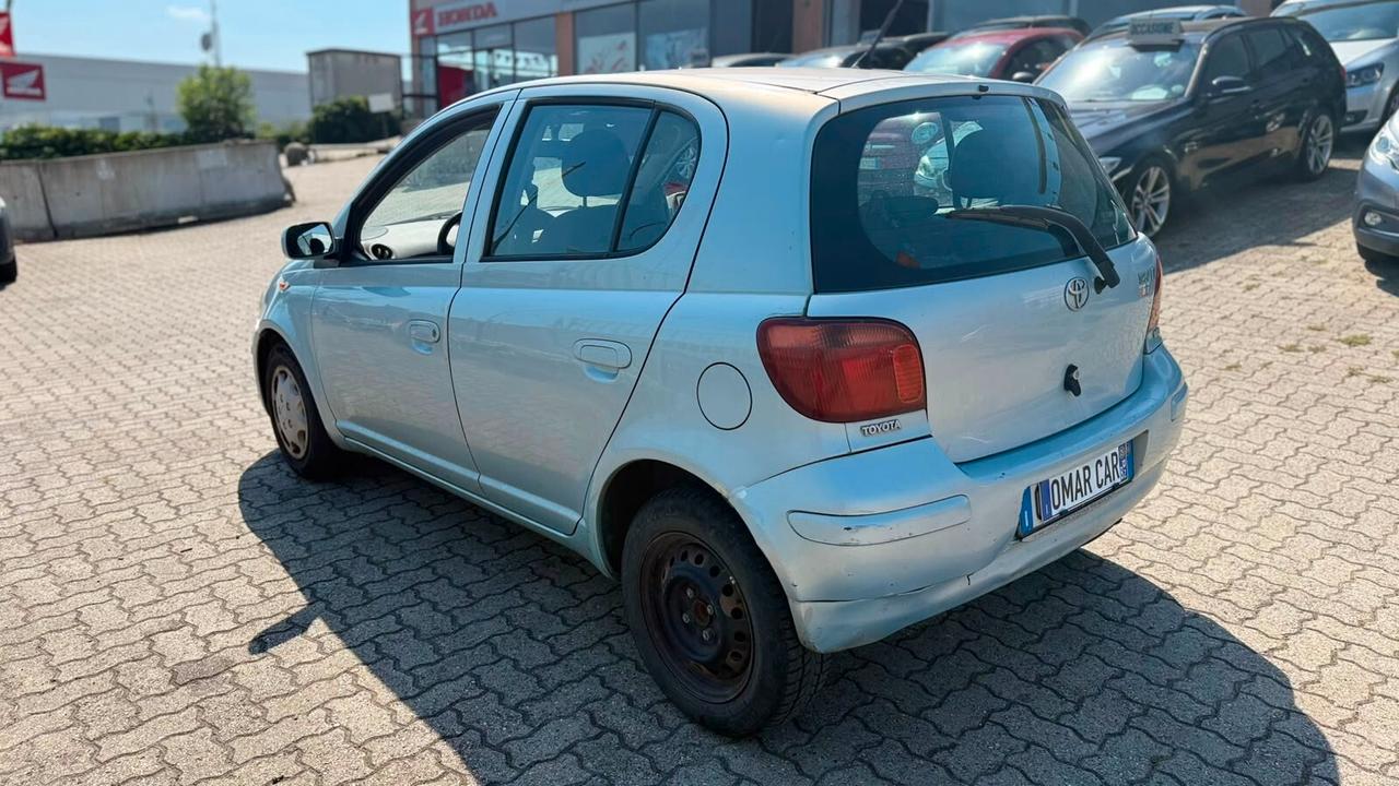 Toyota Yaris 1.0 BENZINA 2004 NEOP