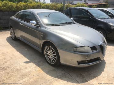 ALFA ROMEO GT 1.8 16V TS Distinctive