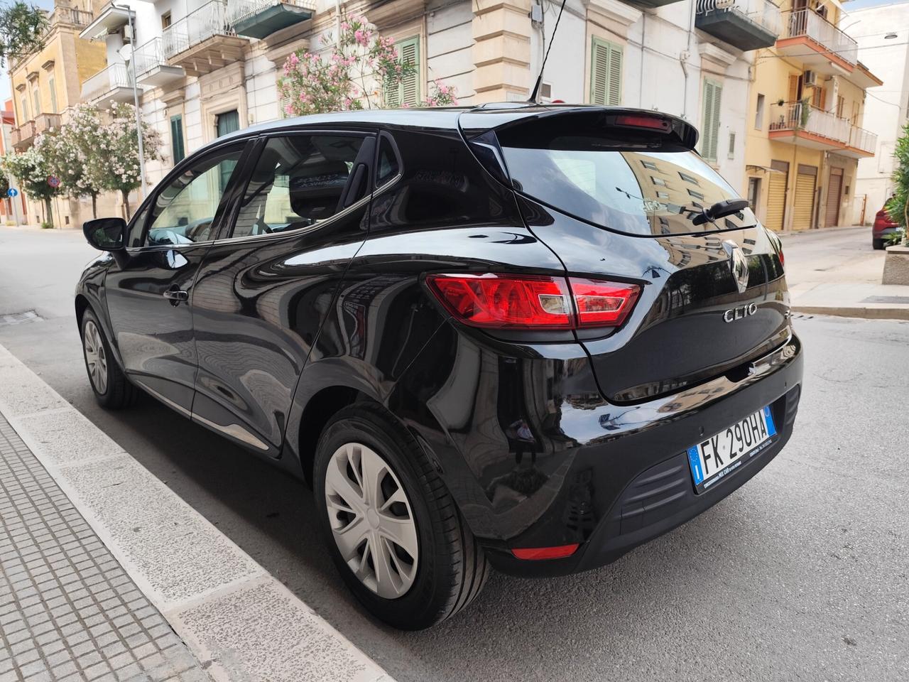 Renault Clio 1.5 dCi 75CV DIESEL UNIPRO NAVI