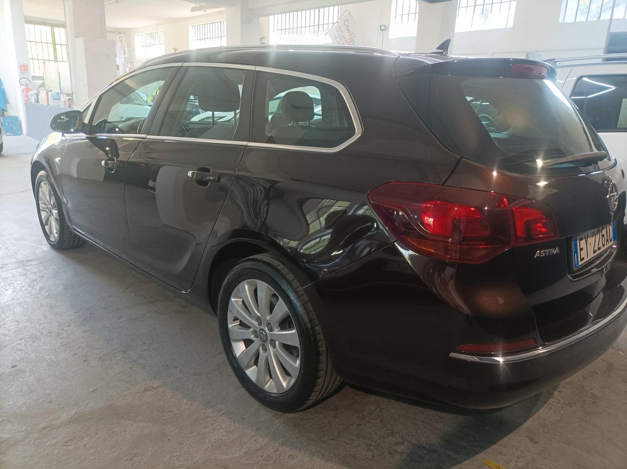 Opel Astra 1.6 CDTI 136CV EcoFLEX S&S Sport Tourer Cosmo2015