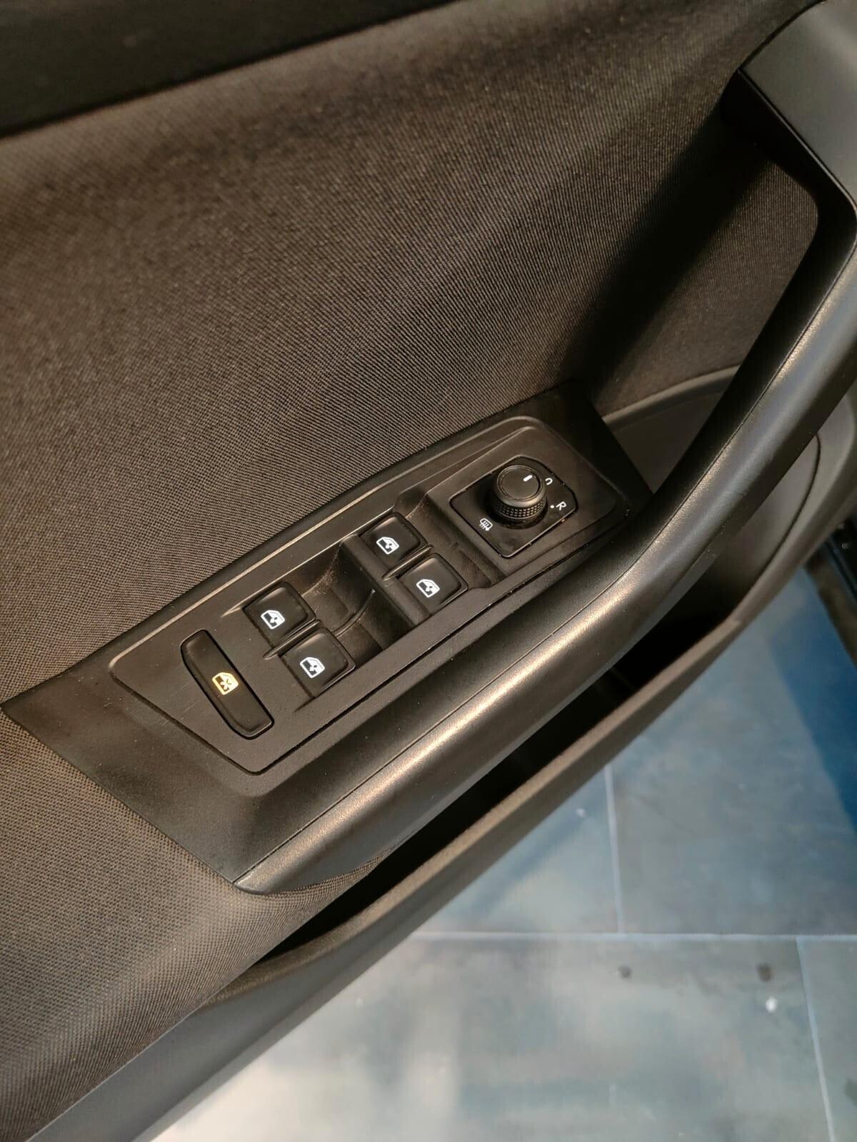 Volkswagen T-Roc 1.0 TSI Life 110cv