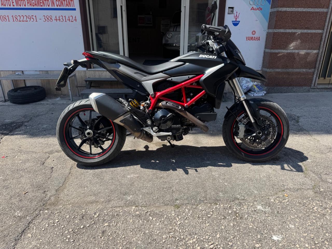 Ducati Hypermotard 821