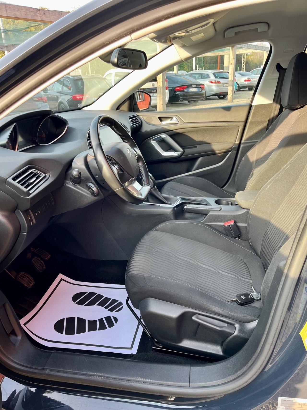 Peugeot 308 station wagon 1.6cc 99cv HDI