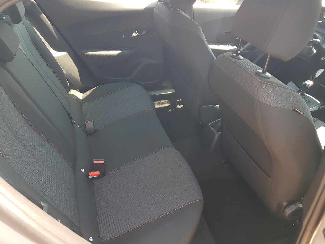 Peugeot 2008 2025 20.000 km – Come nuova