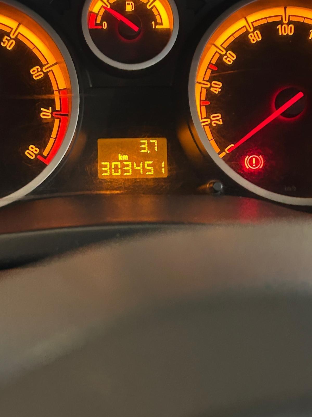 Opel Corsa 1.2 5 porte Enjoy GPL