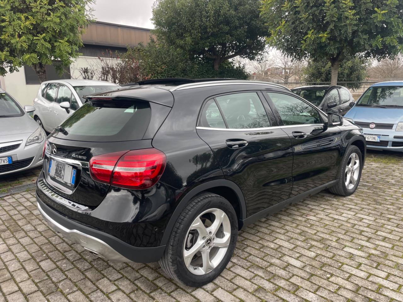 Mercedes-benz GLA 220 d Automatic 4Matic Sport Tetto apribile