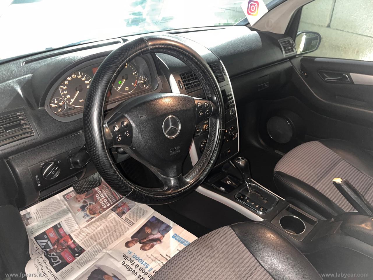 MERCEDES-BENZ A 180 CDI Avantgarde Edition 10