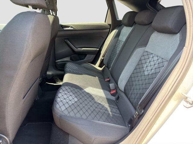 VOLKSWAGEN Taigo Taigo 1.0 TSI 110 CV DSG R-Line