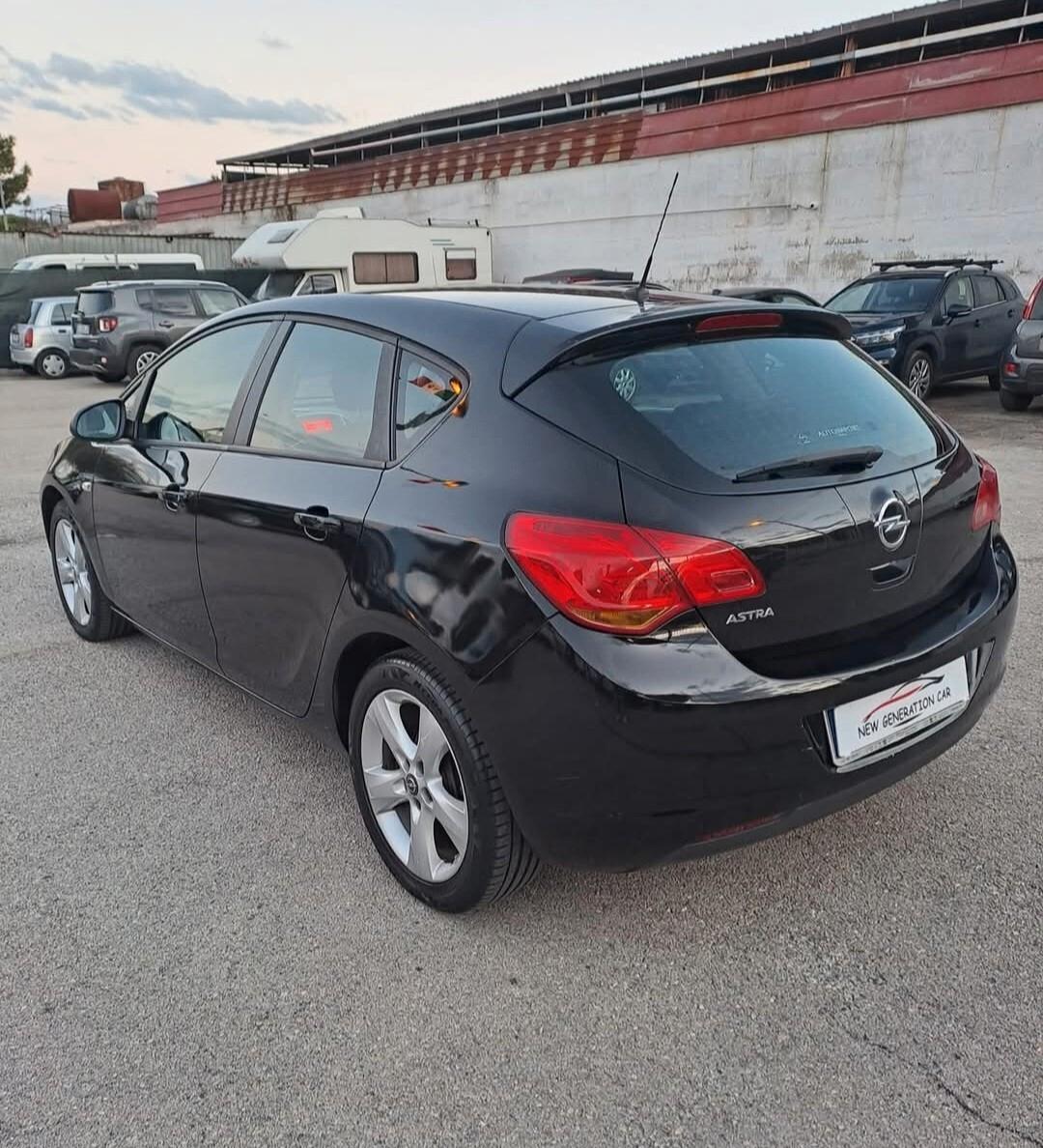 Opel Astra 1.4 100CV GPL 5 porte Elective