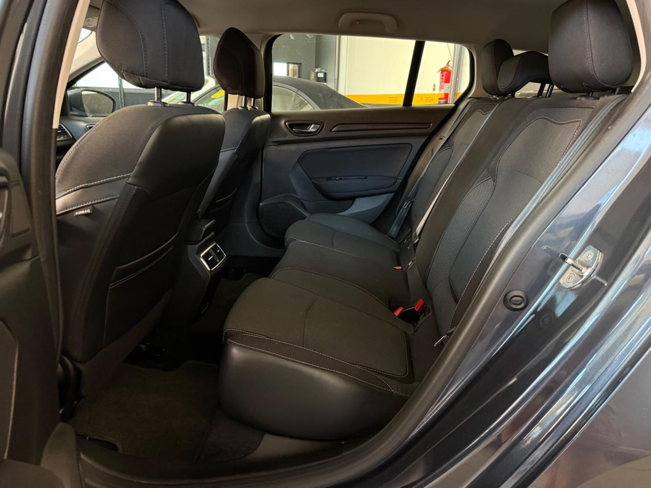 Renault Megane Mégane Sporter Blue dCi 115 CV EDC Business