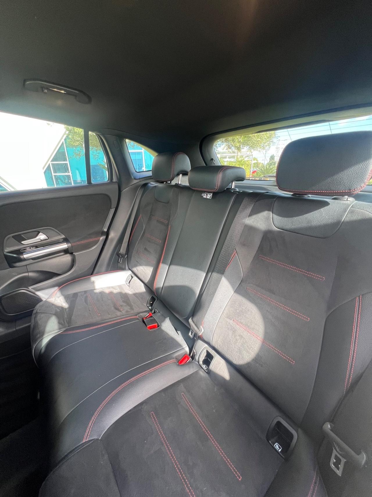 Mercedes-Benz GLA 250 e phev Premium OFFERTA T-STOCK PREZZO IMPERDIBILE