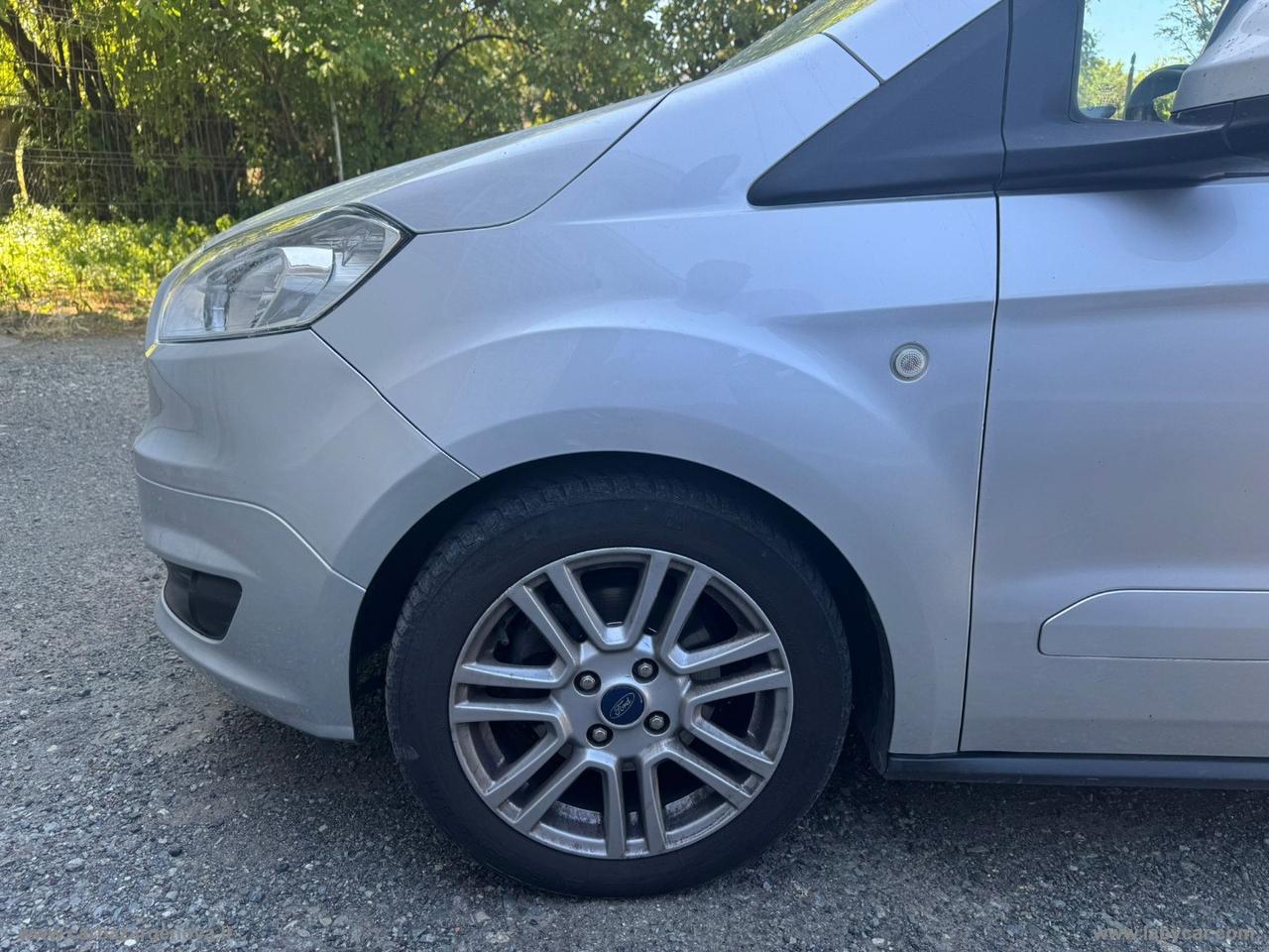 FORD Tourneo Courier 1.5 TDCI 75 CV Titanium