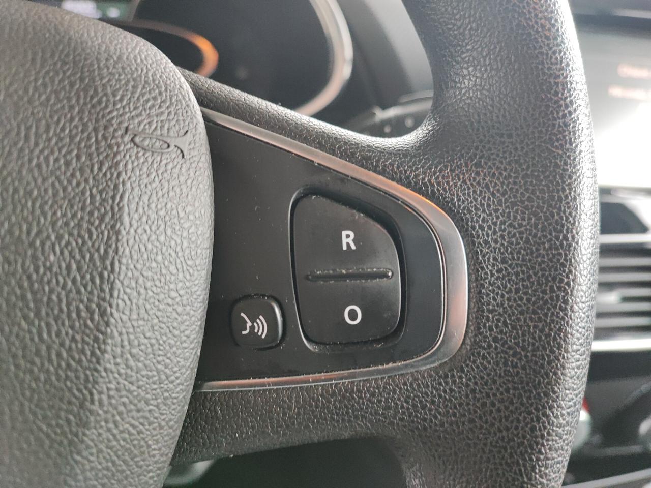 Renault Clio TCe 12V 75 CV 5 porte Moschino Intens