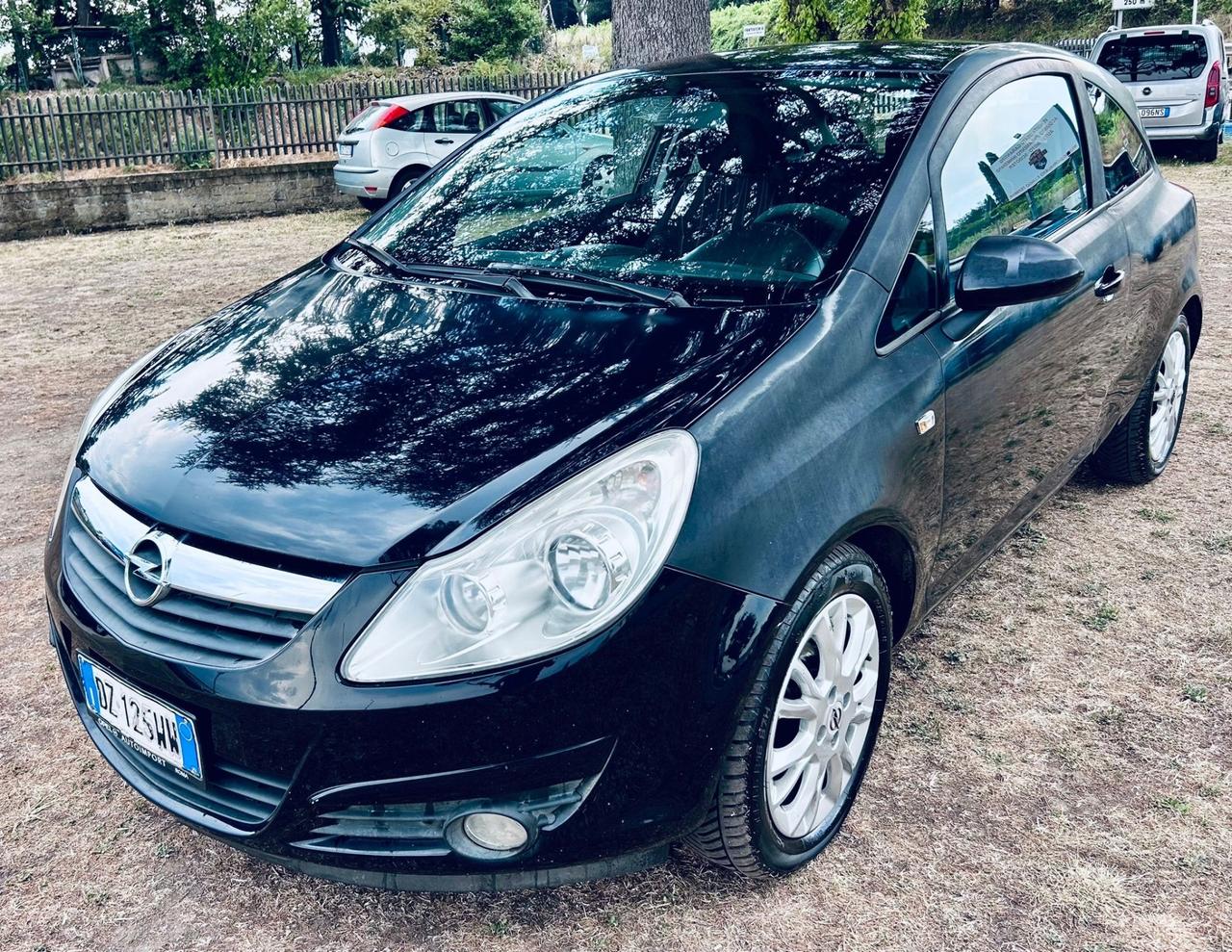 Opel Corsa 1.2 80CV GPL