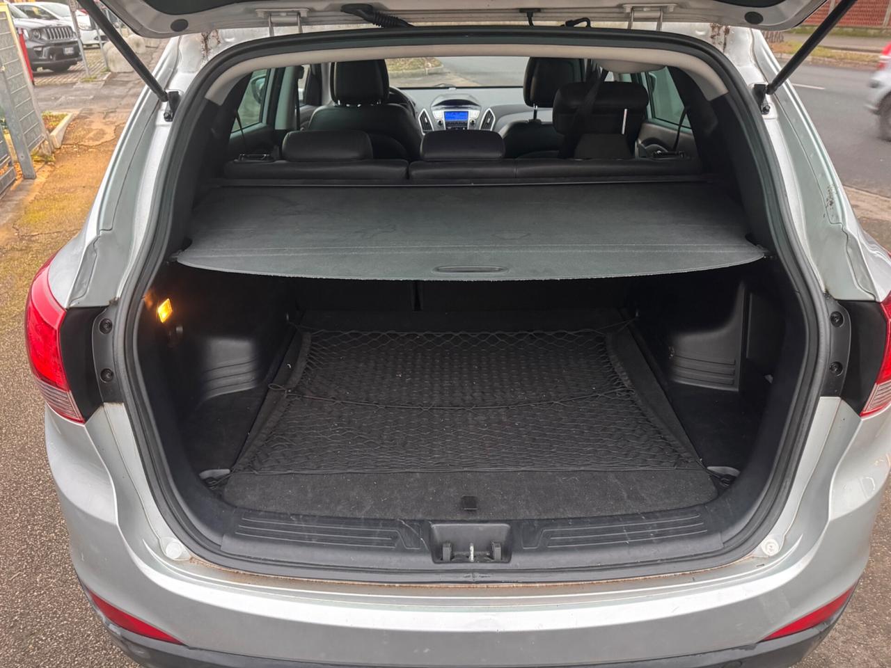 Hyundai iX35 1.7 CRDi 2WD neopaten garanzia 12 mesi