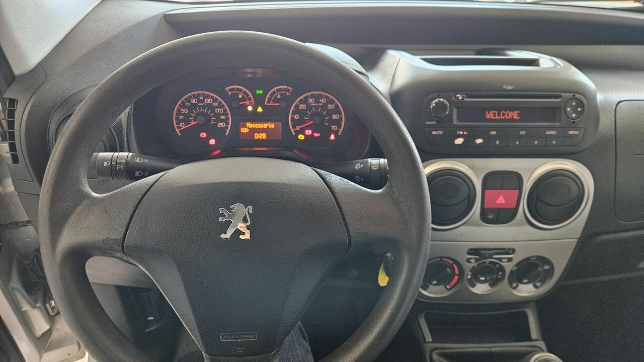 Peugeot Bipper Pegeout bipper 5 posti