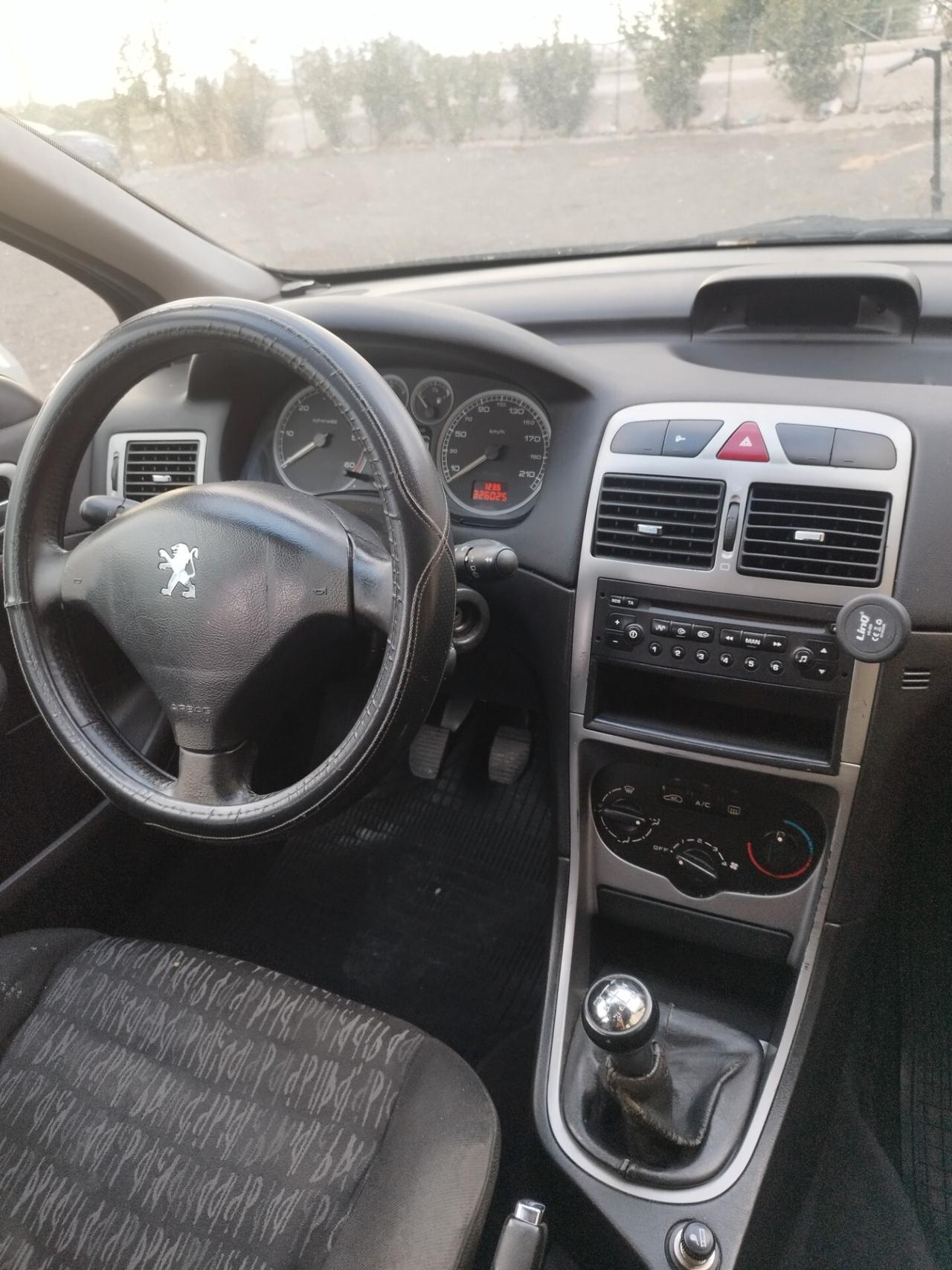 Peugeot 307 2.0 HDi 5p. XT