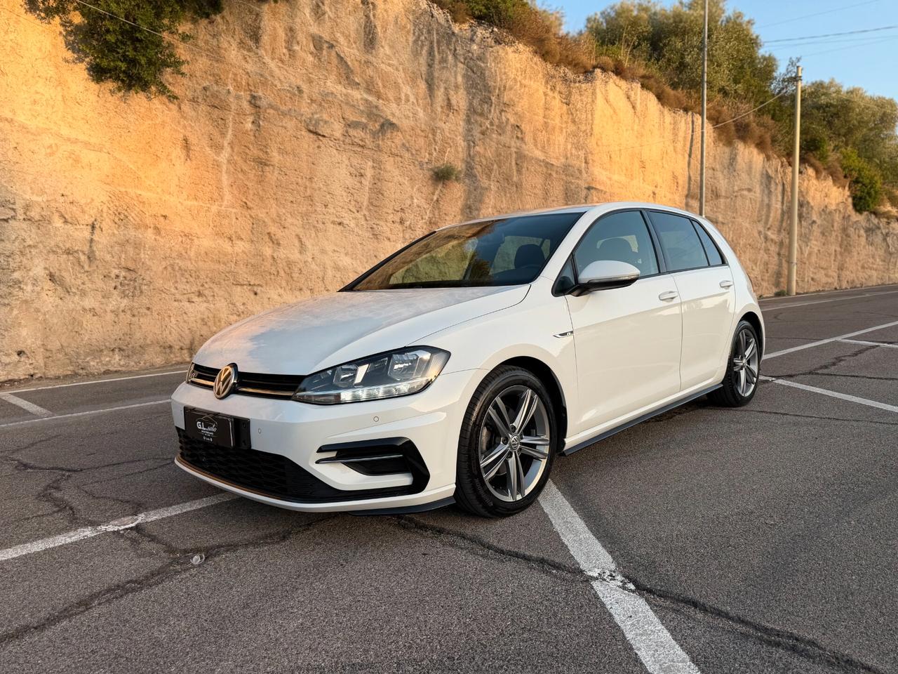 Volkswagen Golf 7.5 R-LINE/2.0 TDI 150 CV/CAR PLAY/17"