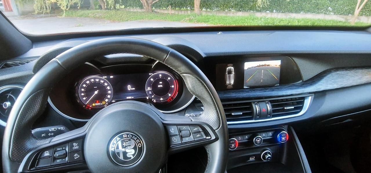Alfa Romeo Stelvio 2.2 Turbodiesel 160 CV AT8 RWD Super