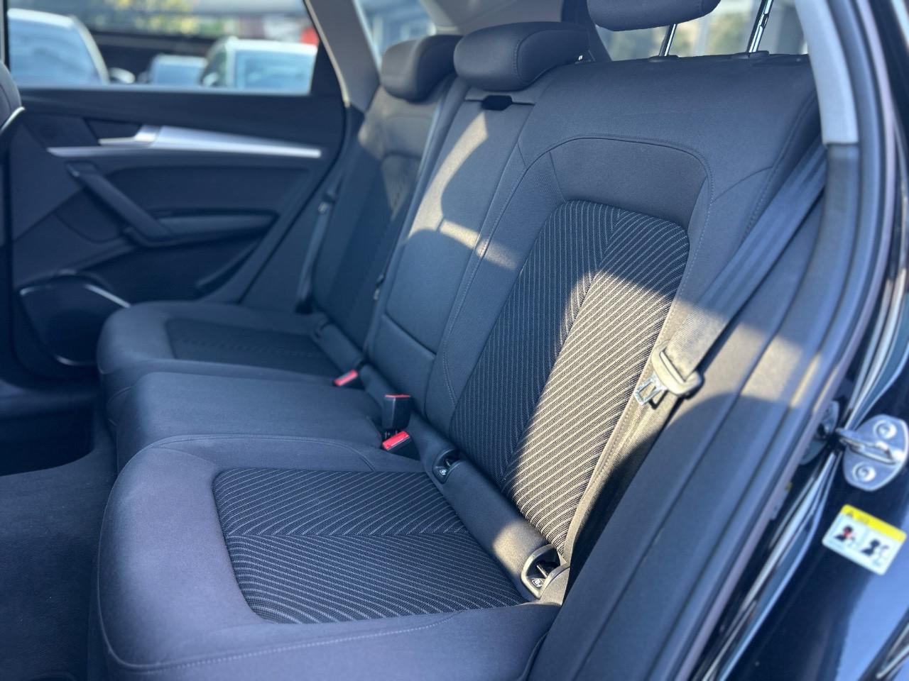 Audi Q5 35 2.0 tdi mhev 12V Business s-tronic