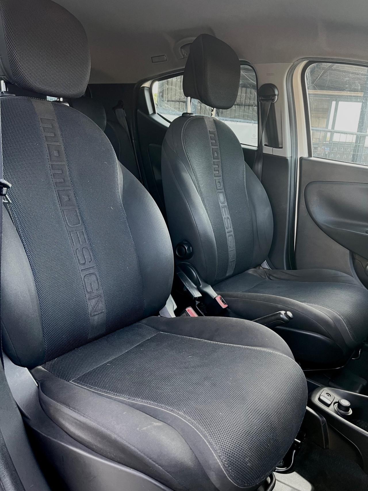 Lancia Ypsilon 1.3 MJT 16V 95 CV 5 porte S&S S Momodesign