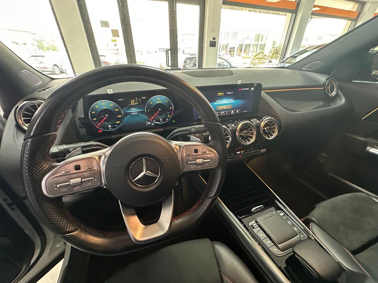 Mercedes-Benz GLA 180 CDI Premium GLA 180 D #8995