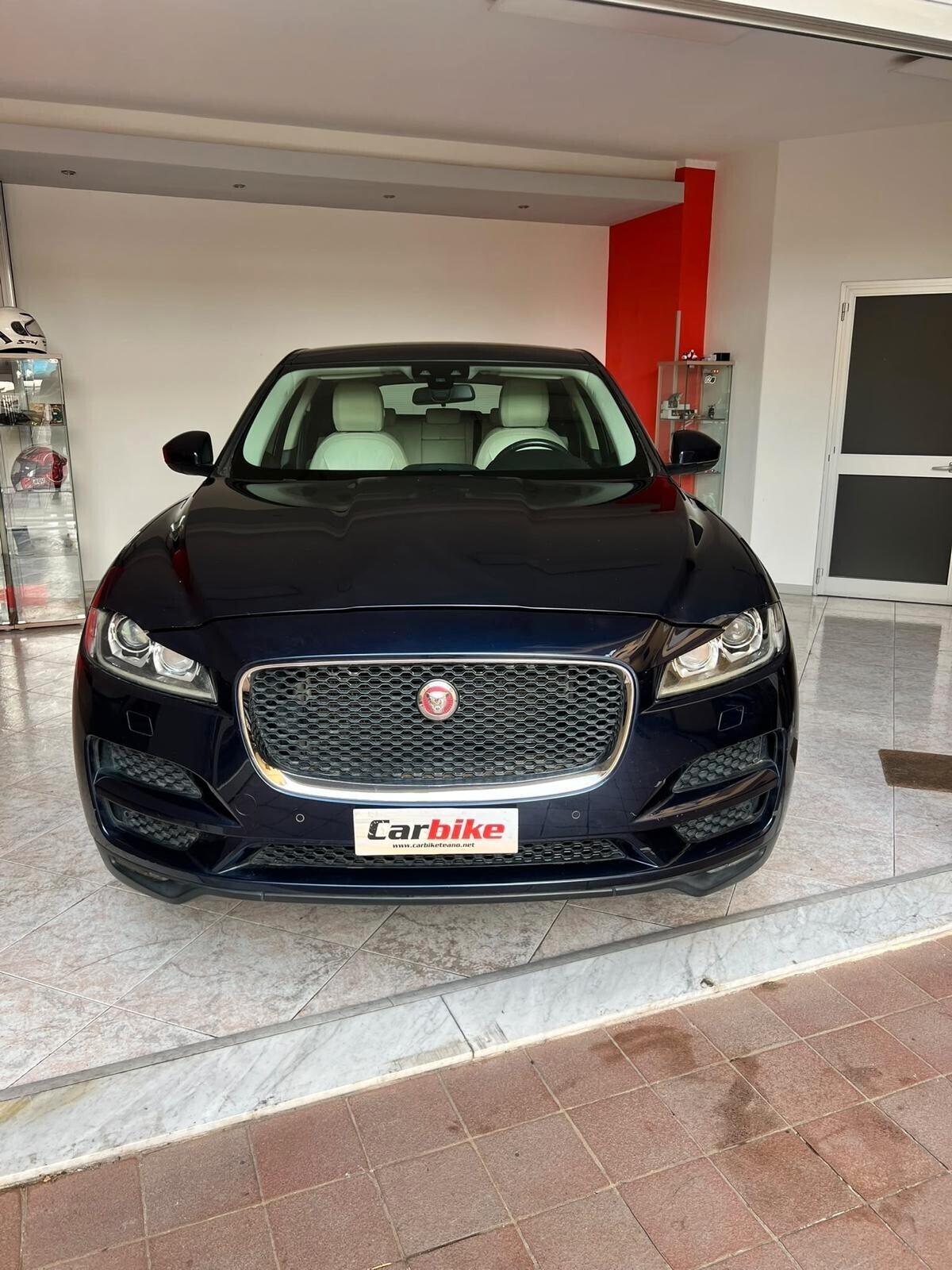 Jaguar F-Pace 2.0 D 180 CV AWD Pure