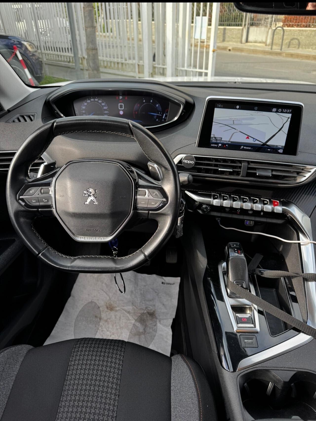 Peugeot 3008 BlueHDi 130 S&S EAT8 ALLURE