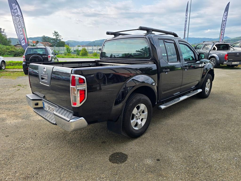 Nissan Navara 2.5 dCi 174CV "LE"