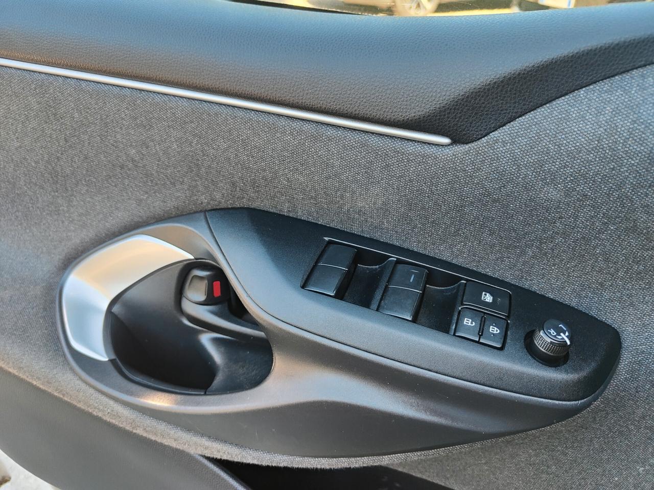 Toyota Yaris 1.5 Hybrid 5 porte Lounge