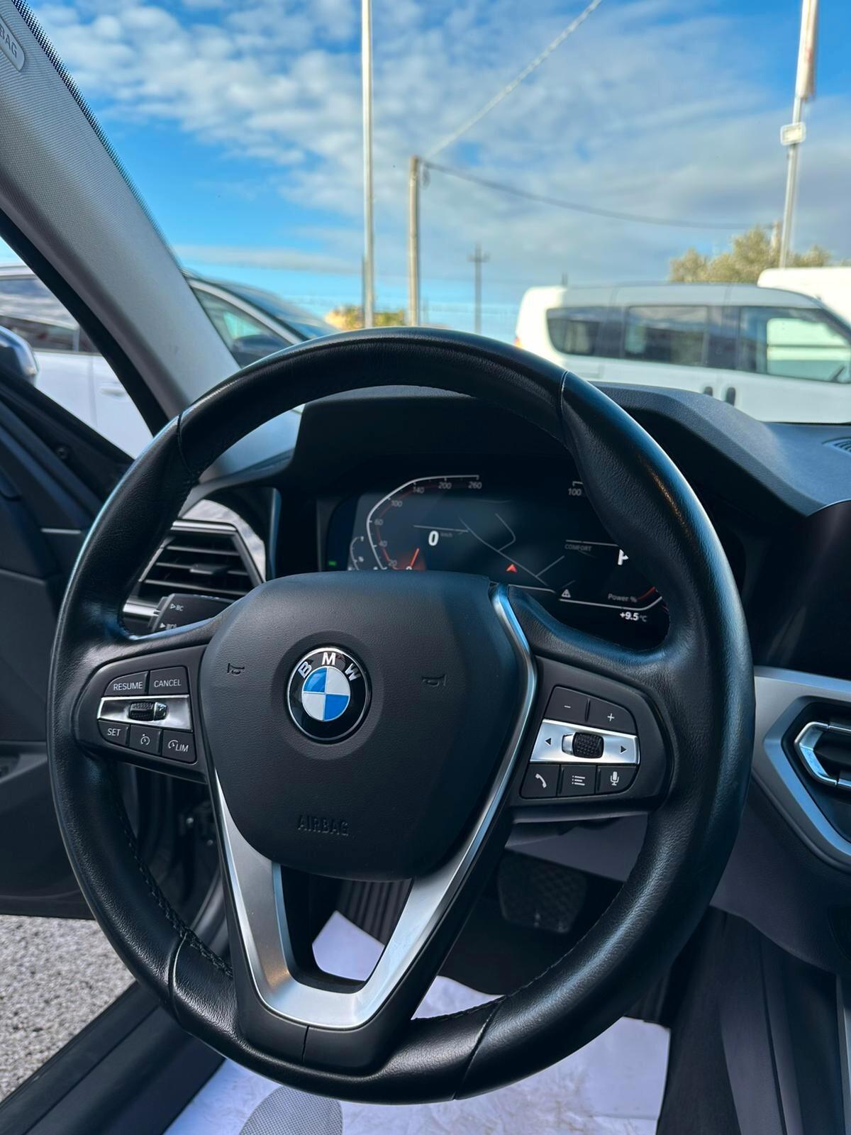 Bmw 318d 48V Touring Sport