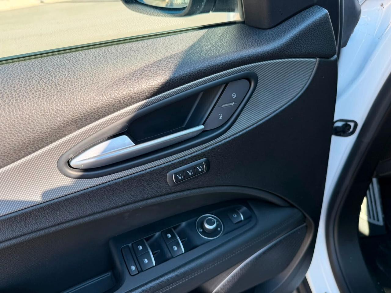 Alfa Romeo Stelvio 2.2 Turbodiesel 210 CV AT8 Q4 Veloce