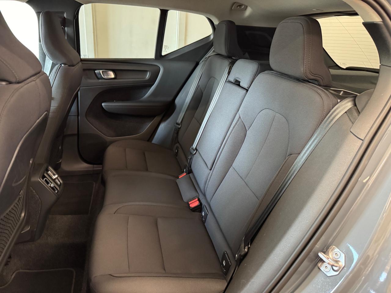 VOLVO XC 40 D3 GEARTRONIC MOMENTUM PRO - MY21