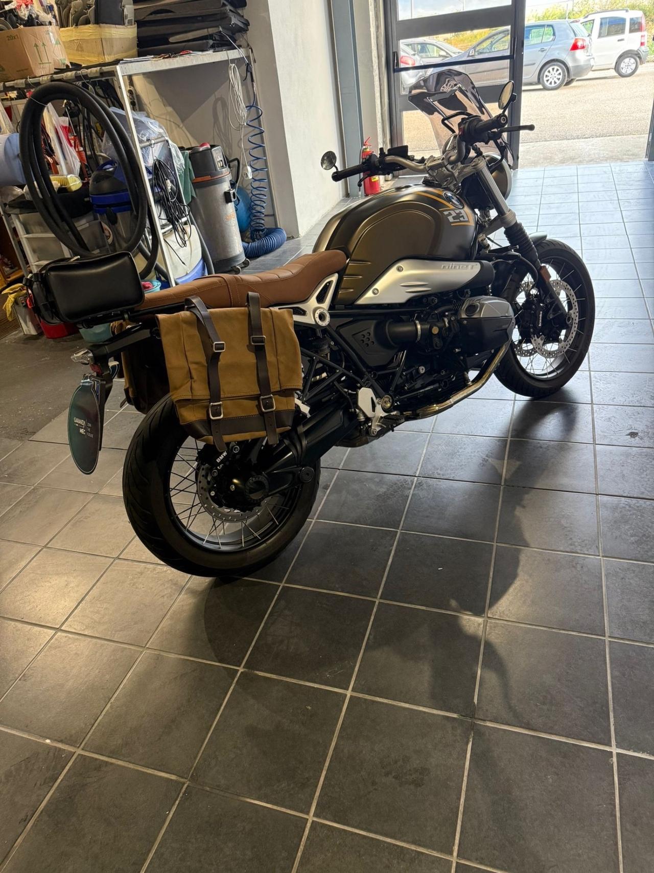 MOTO BMW R NINE T SCAMBLER