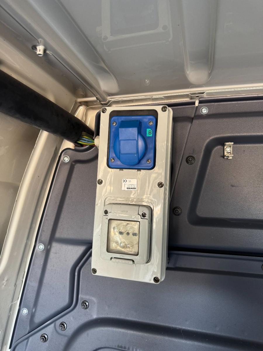 VOLKSWAGEN Crafter Furgone Medio Tetto alto