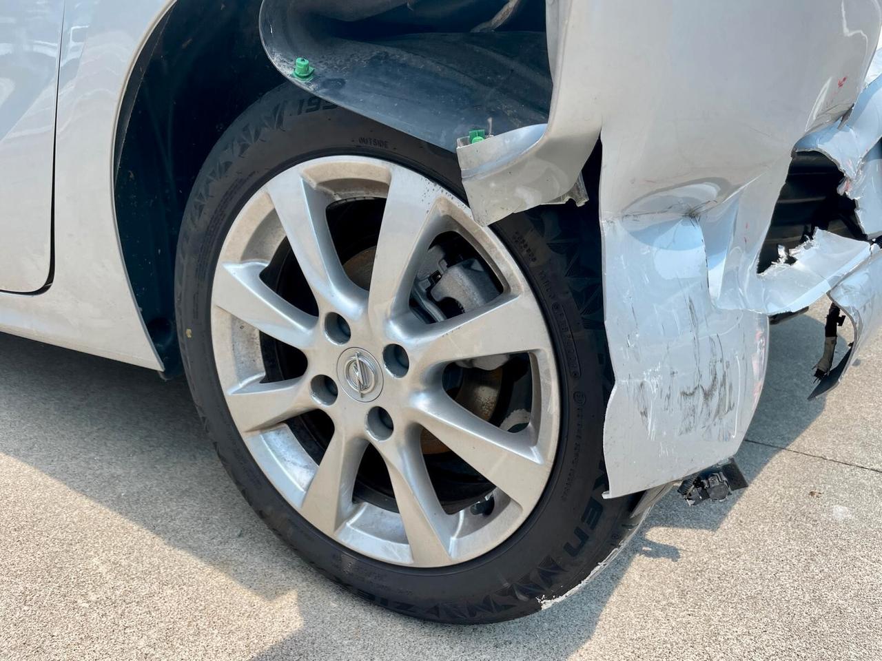 Opel Corsa 1.5 D 100 CV Edition ***VEICOLO INCIDENTATO VA IN MOTO **
