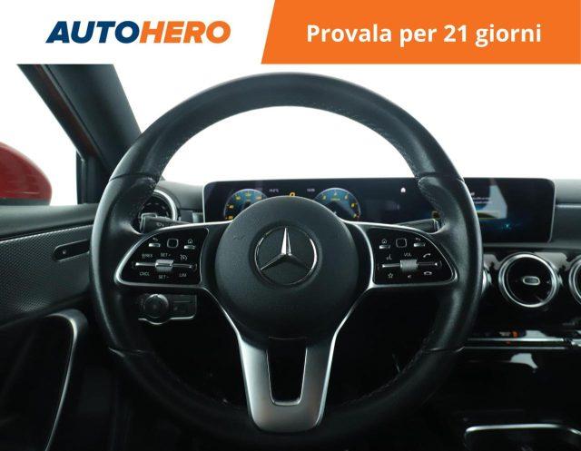 MERCEDES-BENZ A 200 Sport