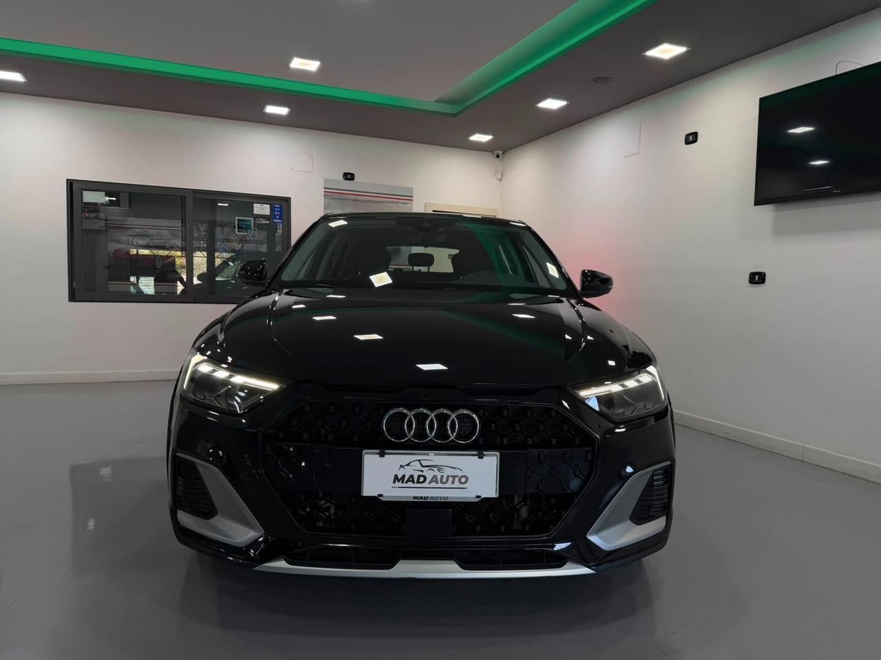 Audi A1 allstreet 30 TFSI S tronic Identity Contrast